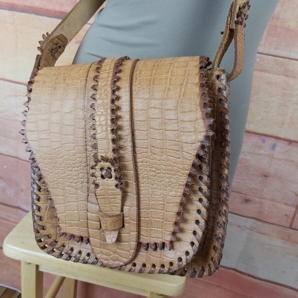 𝅺Vintage hand tooled leather bag hand crafted crossbody purse - Picture 2 of 13